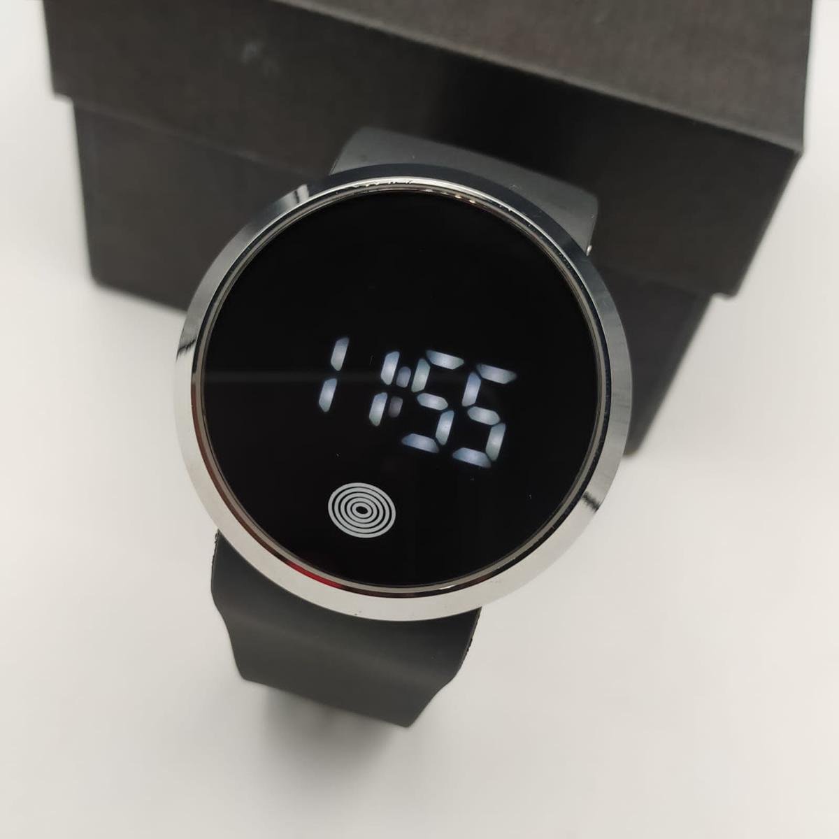 Luxury Black Smartwatch Combo Set with Beaded & Leather Bracelets – Stylish Men’s Gift Pack